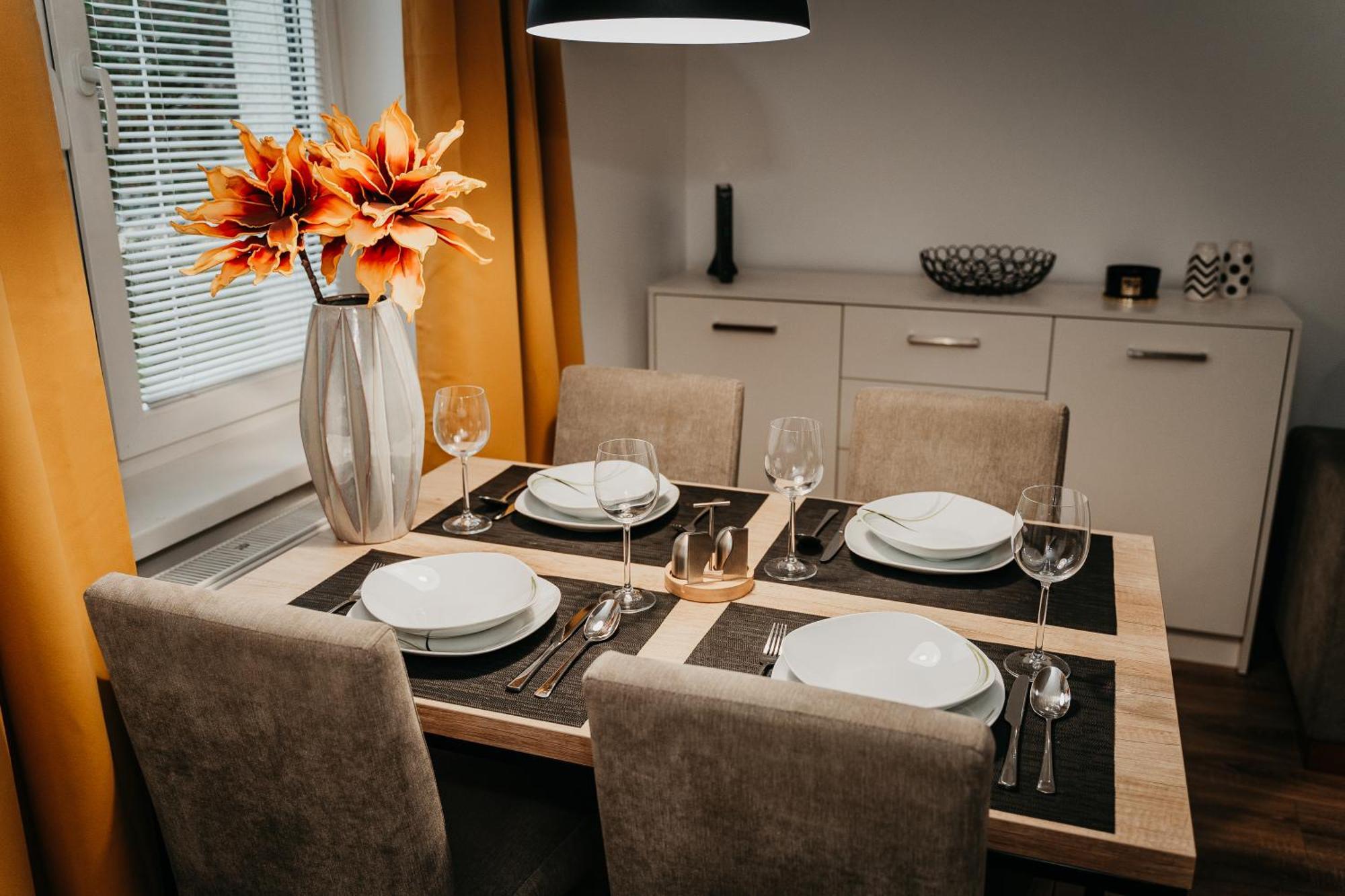 Old Town City Center Apartment 2 - Private Parking Included Caşonia Exterior foto
